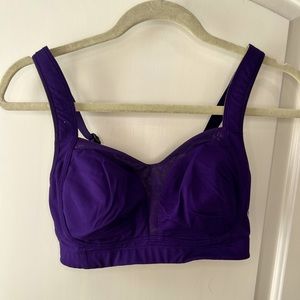 Lululemon Ta ta tamer sports bra